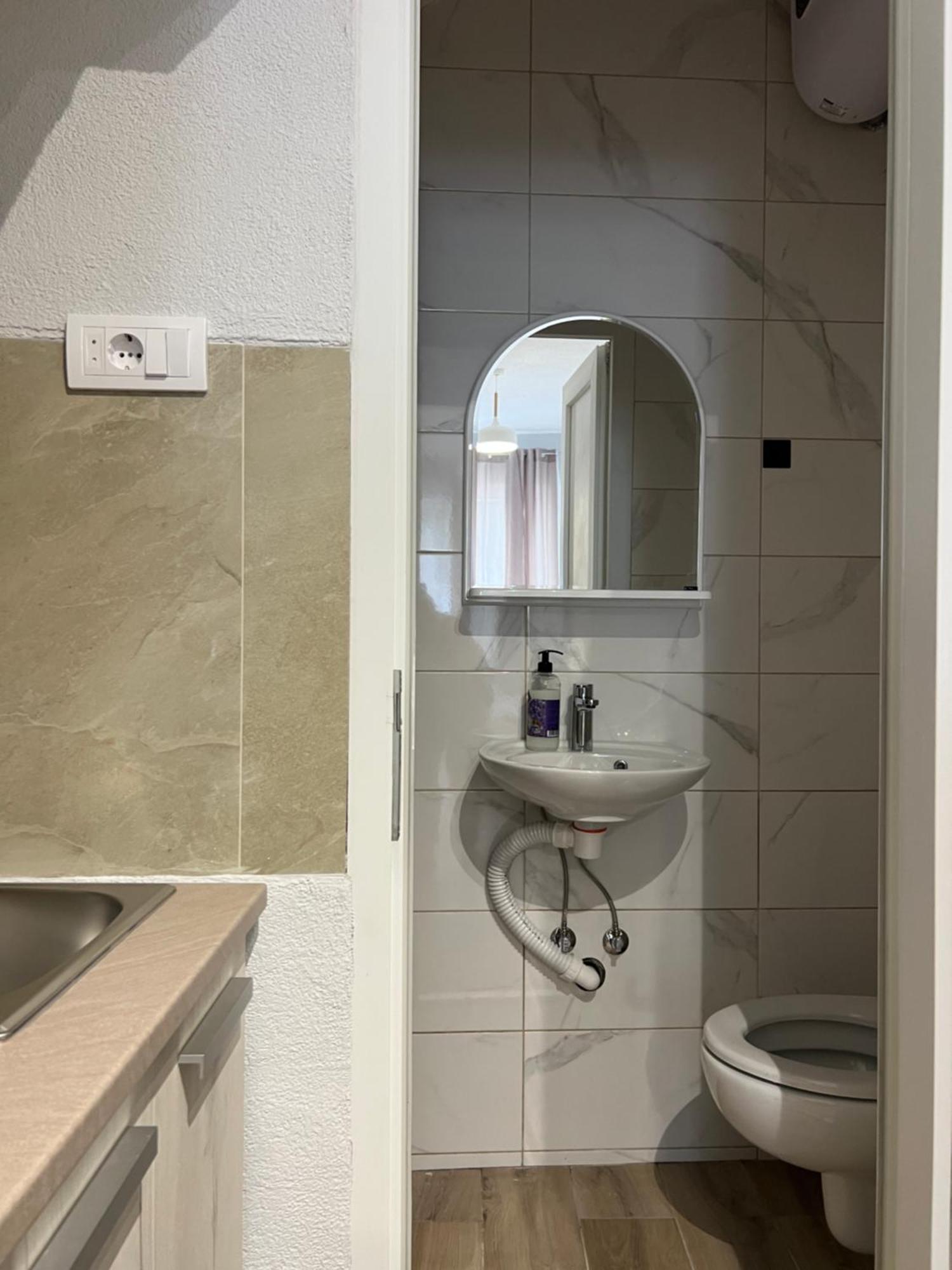 Apartments Astoria Hn Herceg Novi Eksteriør billede