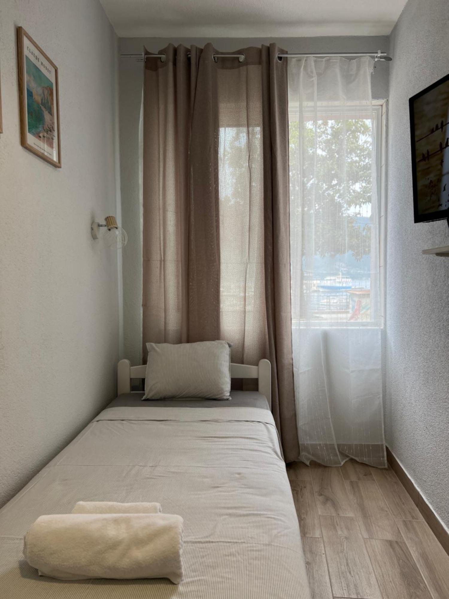 Apartments Astoria Hn Herceg Novi Eksteriør billede