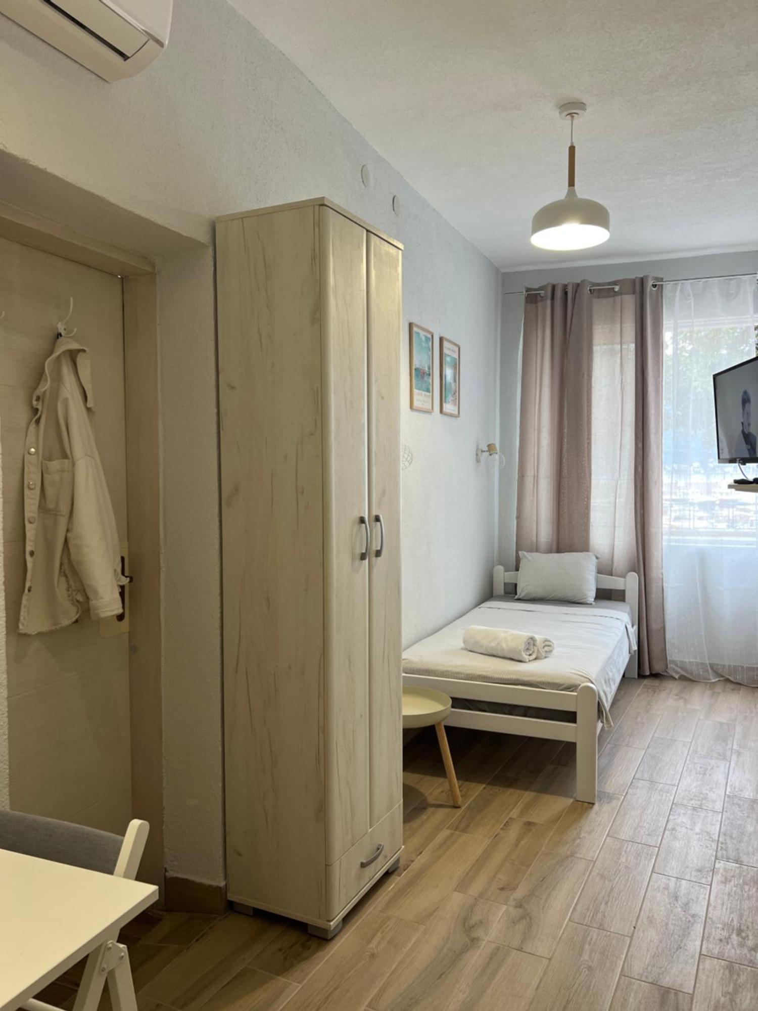 Apartments Astoria Hn Herceg Novi Eksteriør billede